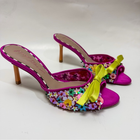 Betsey Johnson Neon 3D Floral Appliqué Open Toe Heels | Size 6.5 - Picture 4 of 15